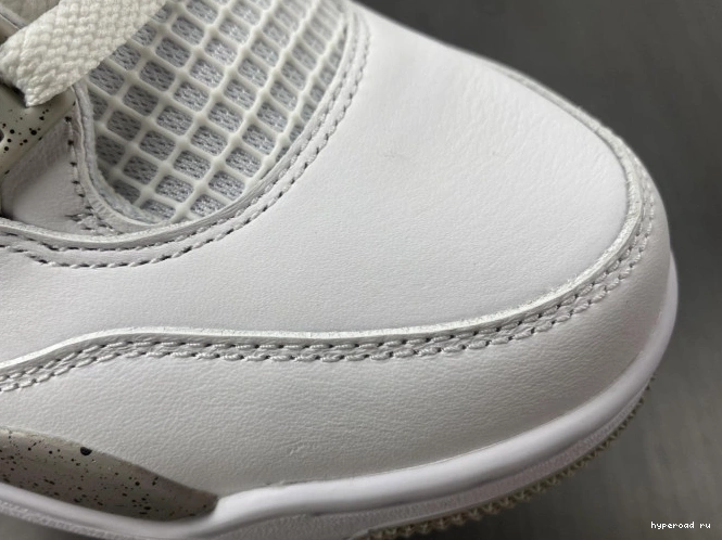 White Oreo CT8527-100 4 (2021) Retro Jordan 1112